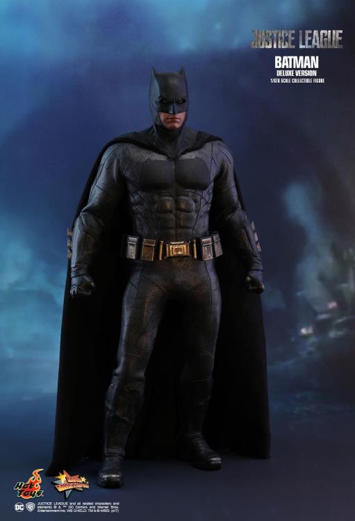 Justice League MMS456 Batman (Deluxe) 1/6th Scale Collectible Figure Gallery Image 10