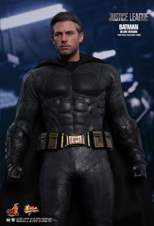 Justice League MMS456 Batman (Deluxe) 1/6th Scale Collectible Figure Gallery Image 13