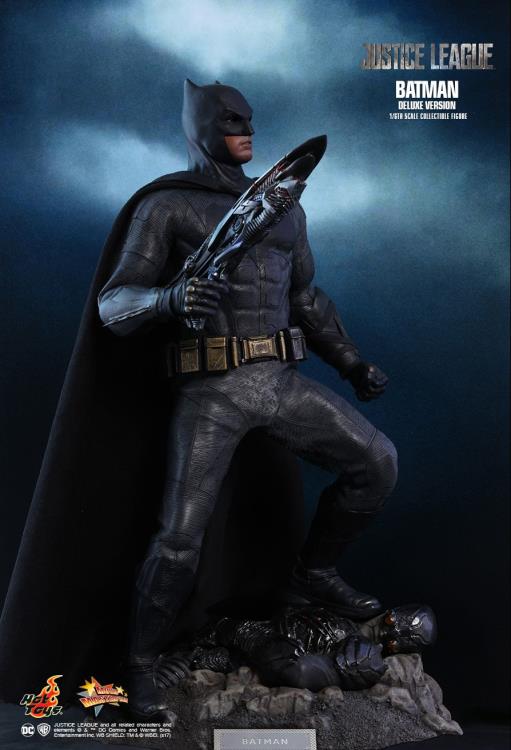 Justice League MMS456 Batman (Deluxe) 1/6th Scale Collectible Figure Gallery Image 7