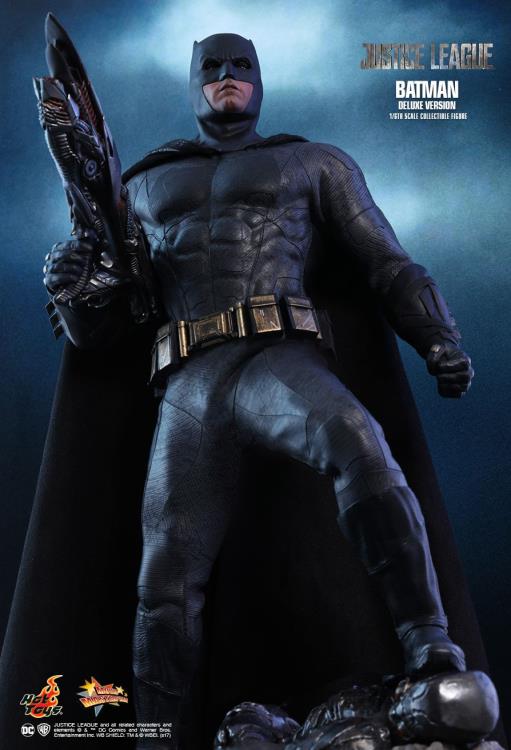 Justice League MMS456 Batman (Deluxe) 1/6th Scale Collectible Figure Gallery Image 6