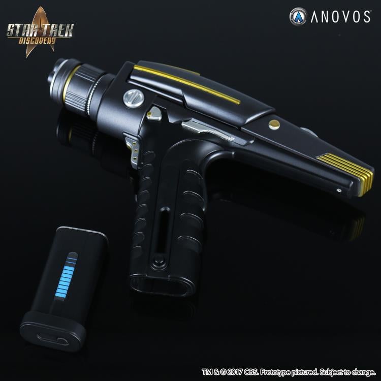 Star Trek: Discovery Starfleet Phaser Pistol Interactive Prop Replica Gallery Image 9