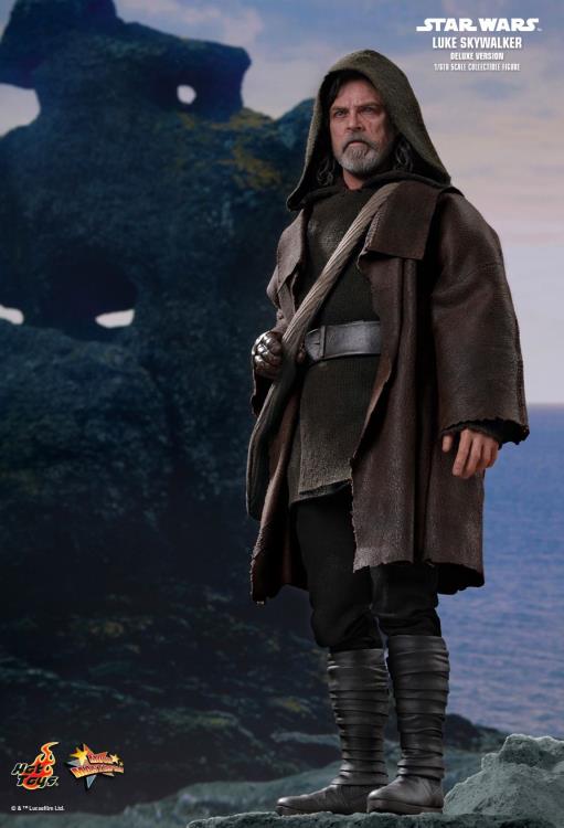 Star Wars: The Last Jedi MMS458 Luke Skywalker (Deluxe) 1/6th Scale Collectible Figure Gallery Image 5