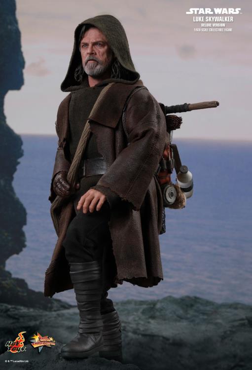 Star Wars: The Last Jedi MMS458 Luke Skywalker (Deluxe) 1/6th Scale Collectible Figure Gallery Image 6
