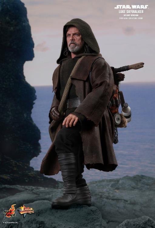 Star Wars: The Last Jedi MMS458 Luke Skywalker (Deluxe) 1/6th Scale Collectible Figure Gallery Image 10