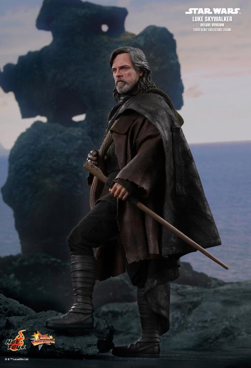 Star Wars: The Last Jedi MMS458 Luke Skywalker (Deluxe) 1/6th Scale Collectible Figure Gallery Image 11