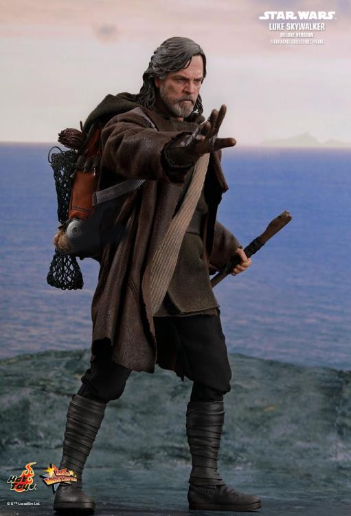 Star Wars: The Last Jedi MMS458 Luke Skywalker (Deluxe) 1/6th Scale Collectible Figure Gallery Image 4