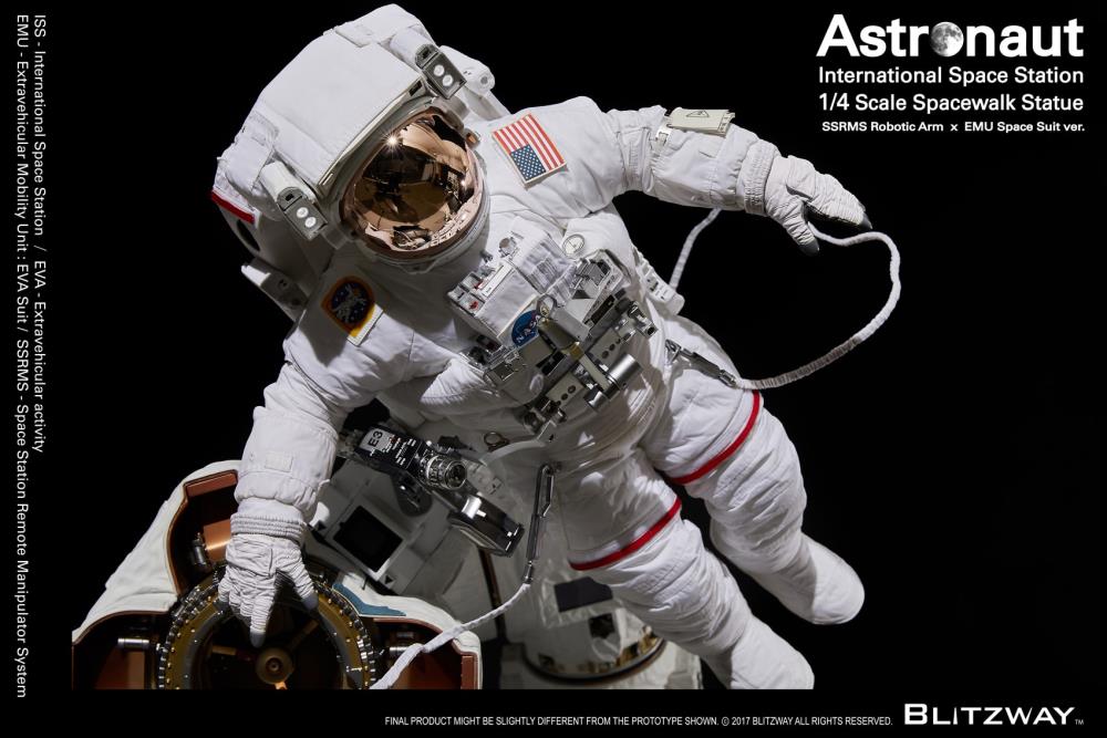 The Real Astronaut (ISS EMU ver.) 1/4 Scale Statue Gallery Image 13
