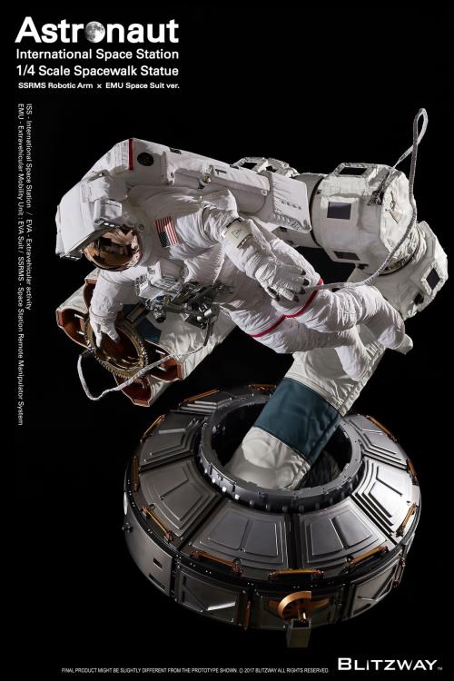The Real Astronaut (ISS EMU ver.) 1/4 Scale Statue Gallery Image 3