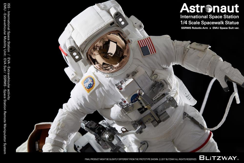 The Real Astronaut (ISS EMU ver.) 1/4 Scale Statue Gallery Image 11