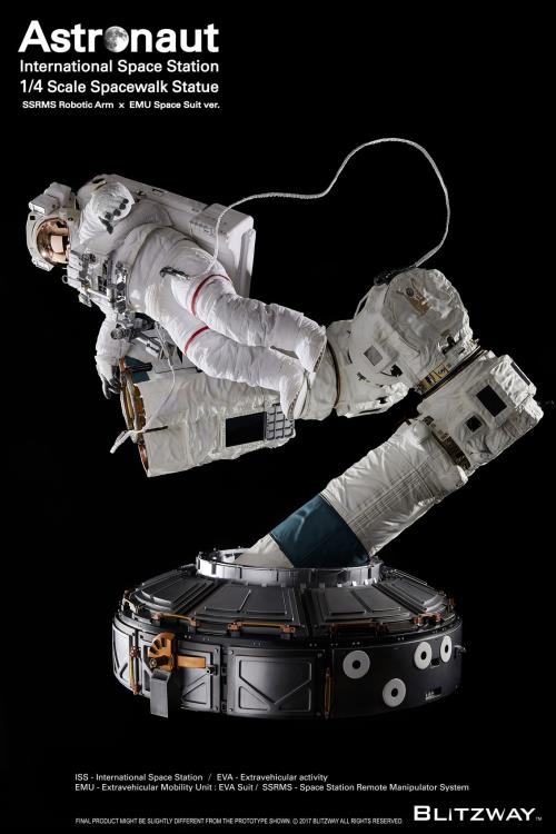 The Real Astronaut (ISS EMU ver.) 1/4 Scale Statue Gallery Image 5