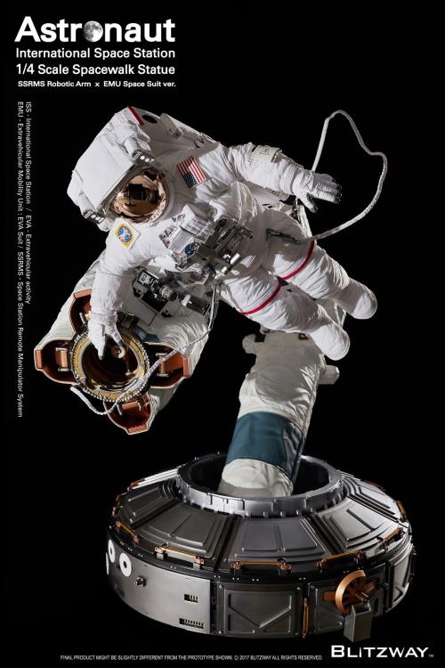 The Real Astronaut (ISS EMU ver.) 1/4 Scale Statue Gallery Image 4