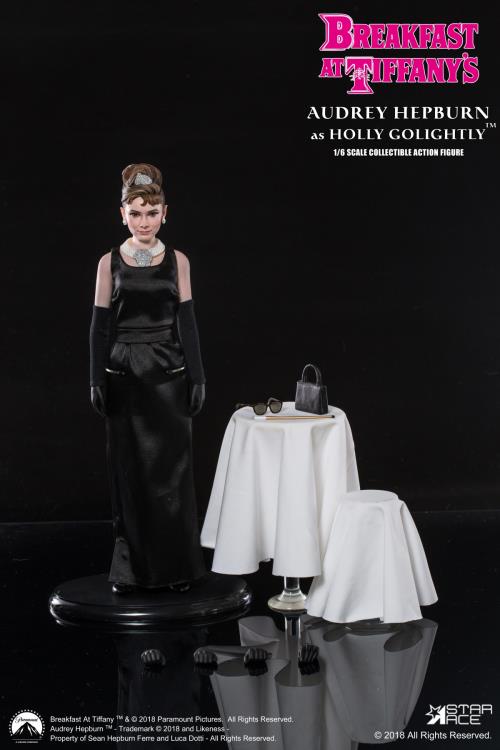 Breakfast at Tiffany's Holly Golightly (Deluxe) 1/6 Scale Figure Gallery Image 11