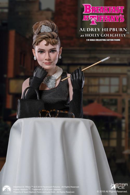Breakfast at Tiffany's Holly Golightly (Deluxe) 1/6 Scale Figure Gallery Image 7