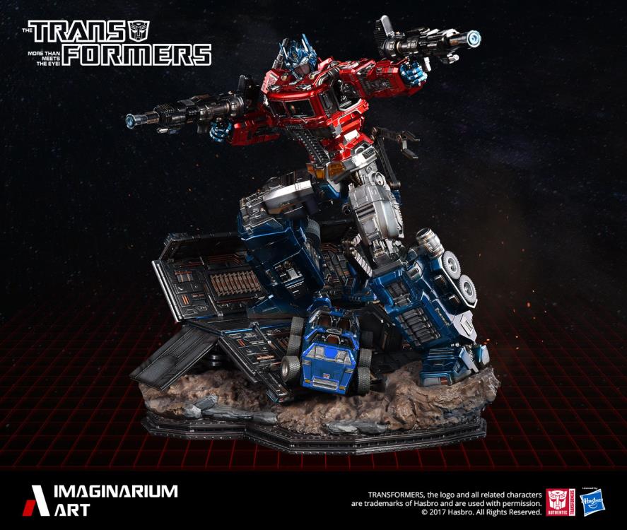 Transformers Generation 1 Optimus Prime Limited Edition Statue Gallery Image 5
