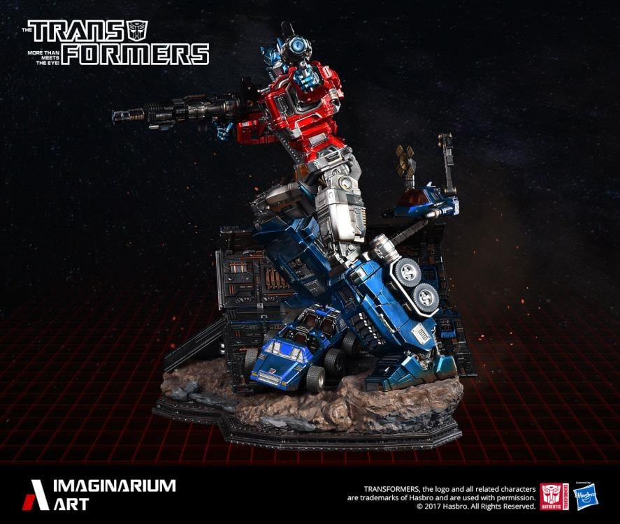 Transformers Generation 1 Optimus Prime Limited Edition Statue Gallery Image 6