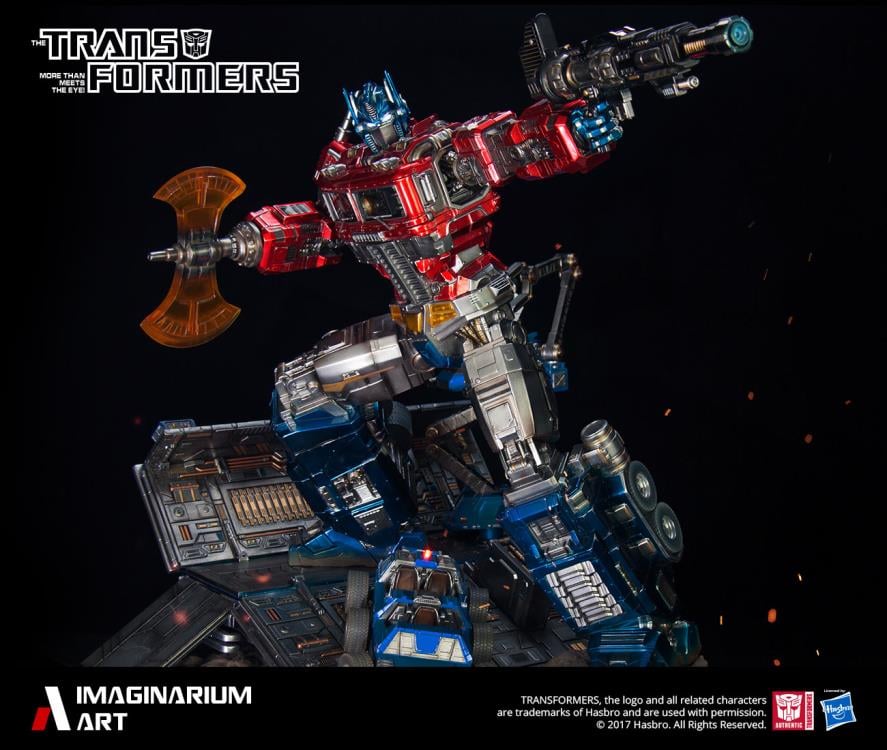 Transformers Generation 1 Optimus Prime Limited Edition Statue Gallery Image 8