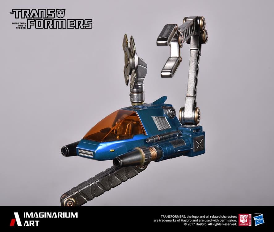 Transformers Generation 1 Optimus Prime Limited Edition Statue Gallery Image 12