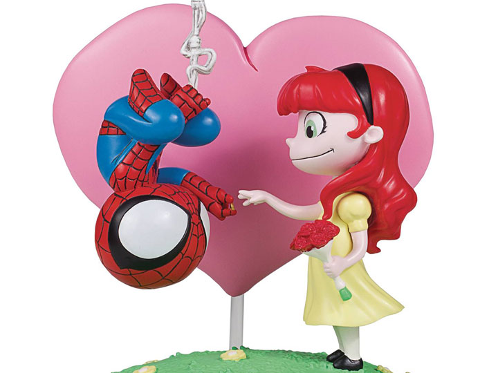 Marvel Animated Spider-Man & Mary Jane Statue Gallery Image 1