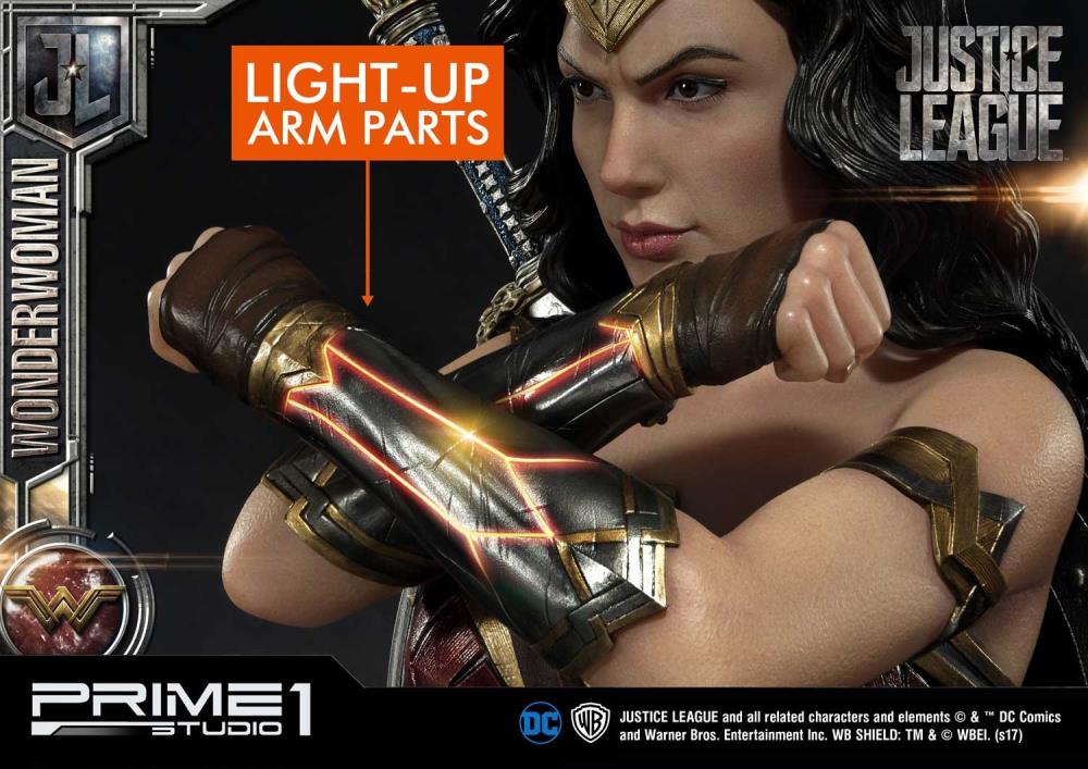 Justice League Wonder Woman Premium Bust Gallery Image 13