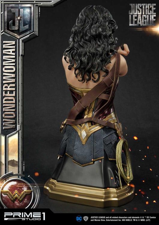 Justice League Wonder Woman Premium Bust Gallery Image 5