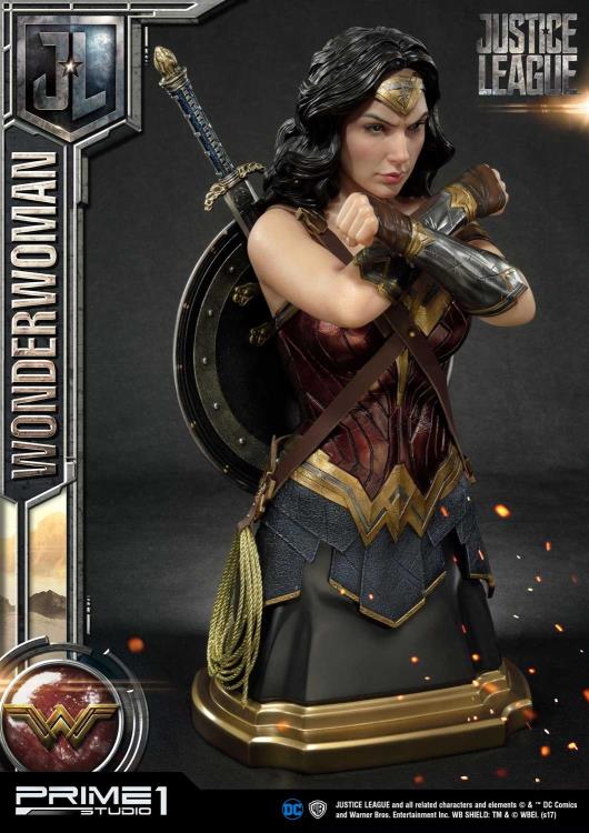 Justice League Wonder Woman Premium Bust Gallery Image 6
