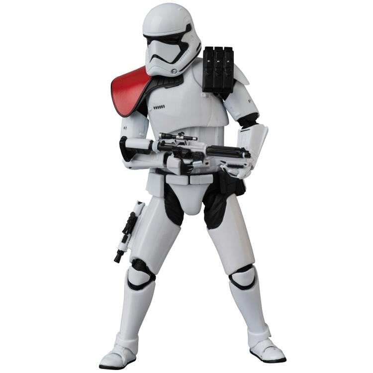 Star Wars MAFEX No.068 First Order Stormtrooper (The Last Jedi) Action Figure Gallery Image 3