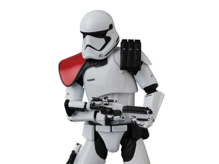 Star Wars MAFEX No.068 First Order Stormtrooper (The Last Jedi) Action Figure Gallery Image 1