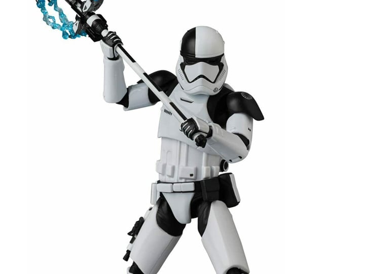 Star Wars: The Last Jedi MAFEX No.069 First Order Stormtrooper Executioner Action Figure Gallery Image 1