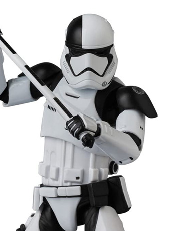 Star Wars: The Last Jedi MAFEX No.069 First Order Stormtrooper Executioner Action Figure Gallery Image 2