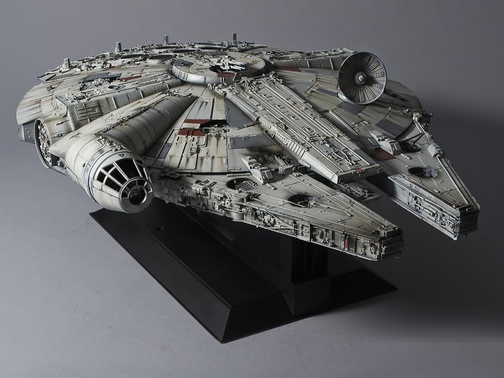 Bandai Perfect Grade 1/72 Millennium Falcon Model Kit