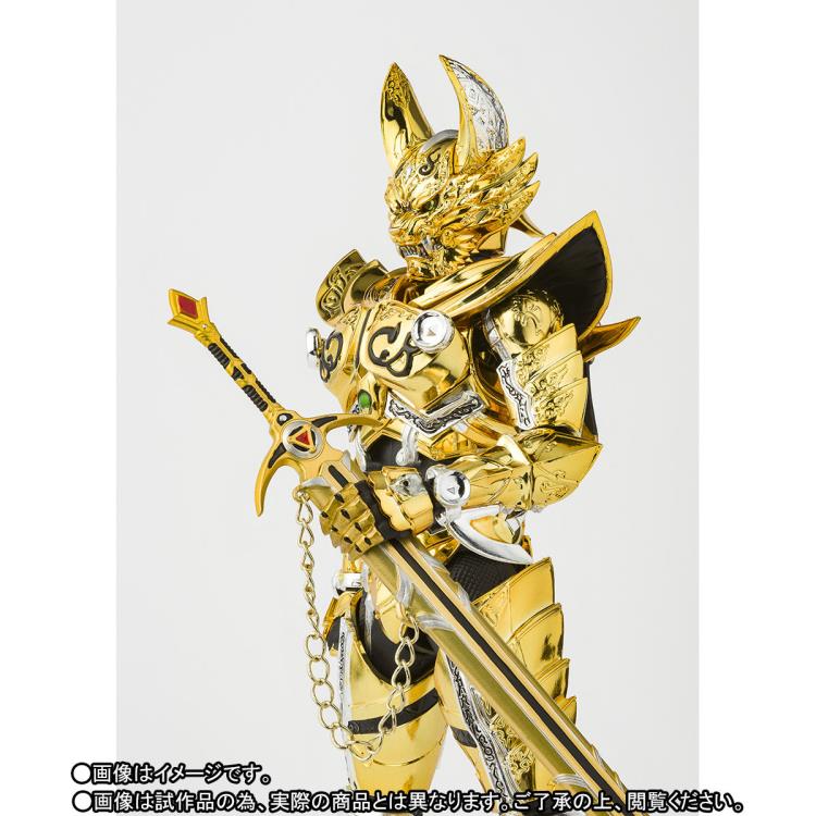 Garo S.H.Figuarts Golden Knight Garo (Kouga Saejima) Exclusive Gallery Image 8