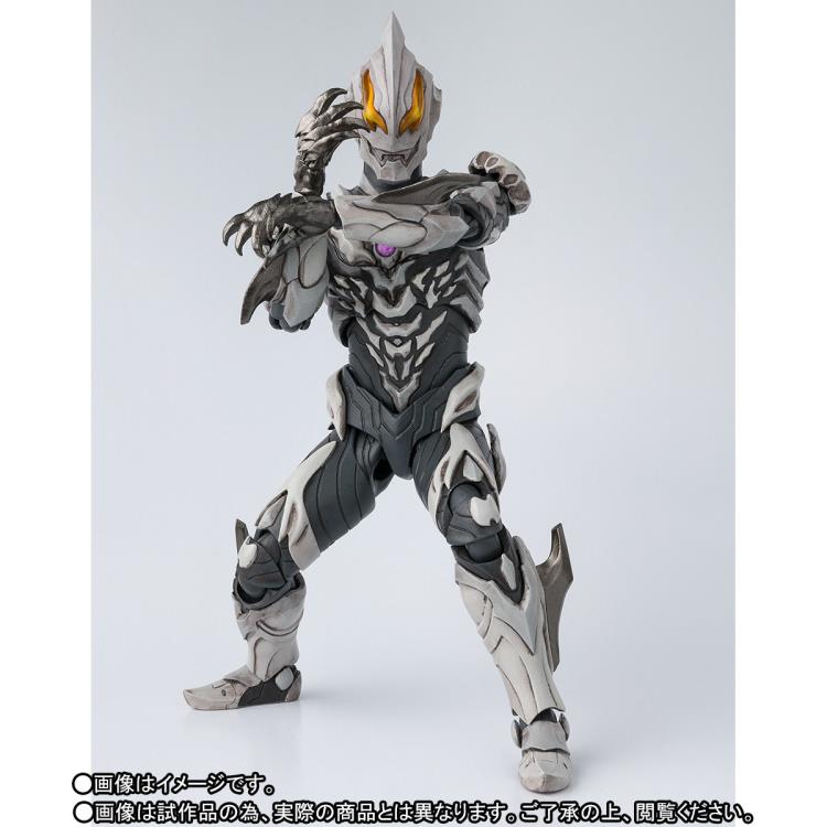 Ultraman S.H.Figuarts Ultraman Belial (Atrocious) Exclusive Action Figure Gallery Image 6