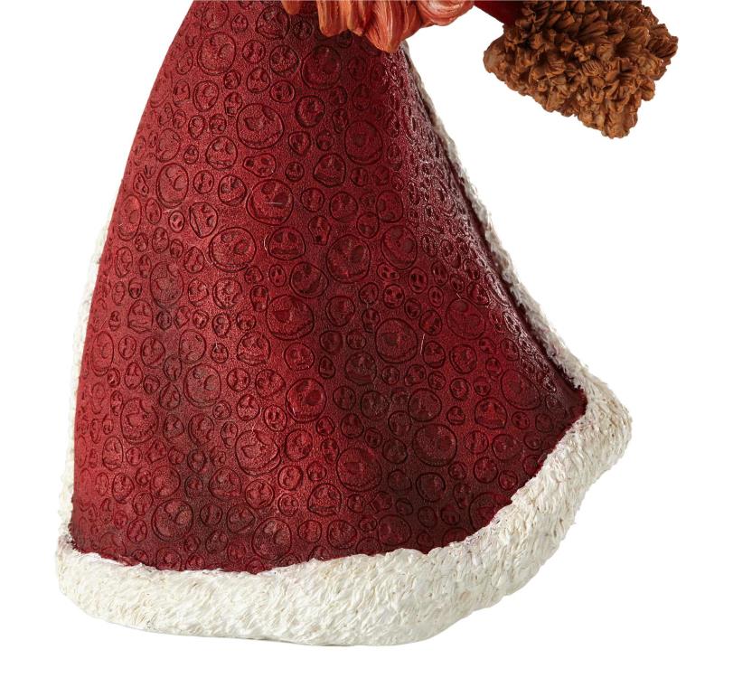 Nightmare Before Christmas Disney Showcase Couture de Force Holiday Sally Figurine Gallery Image 7