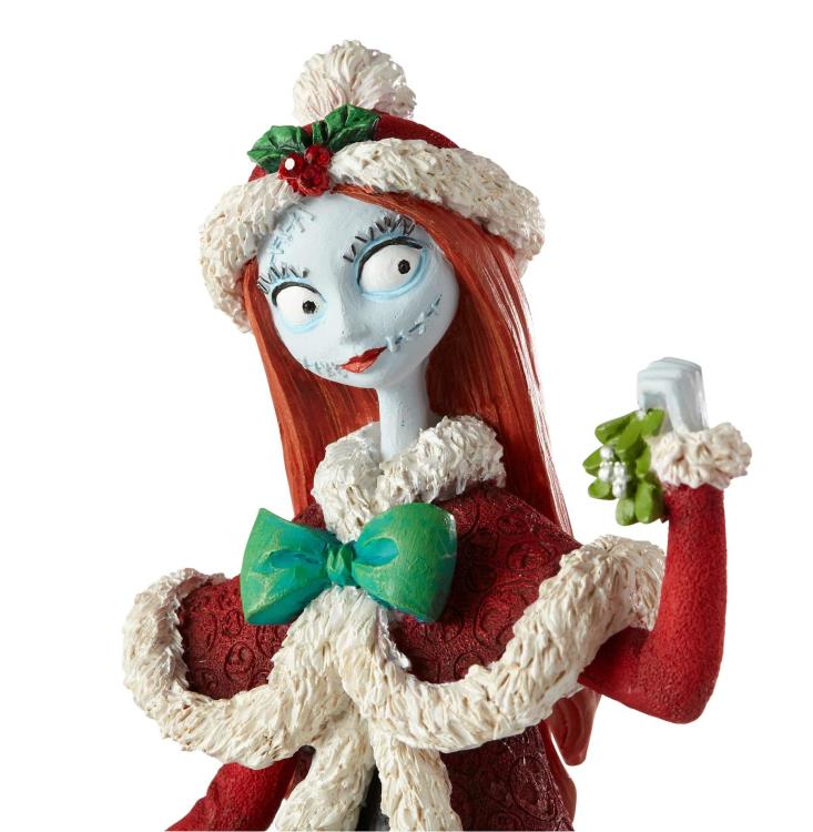 Nightmare Before Christmas Disney Showcase Couture de Force Holiday Sally Figurine Gallery Image 6