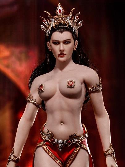 Queen of Vampires Arkhalla 1/6 Scale Figure Gallery Image 2