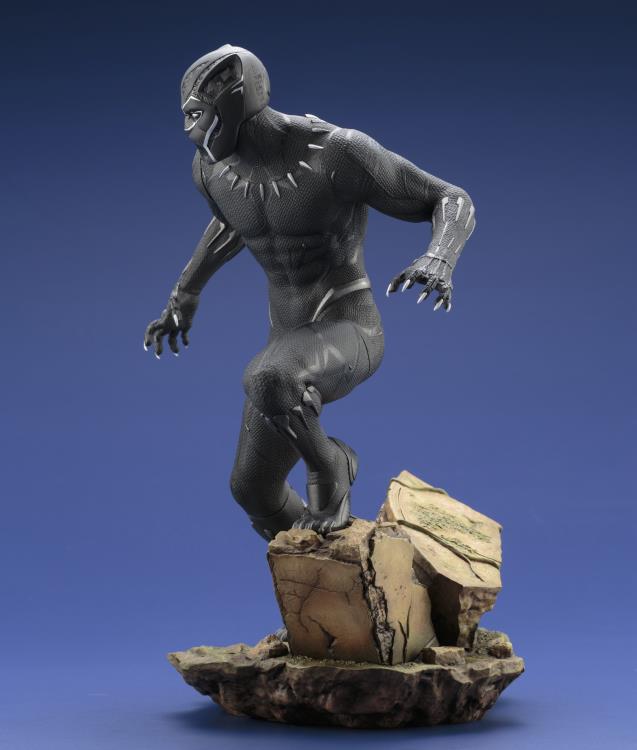 Black Panther ArtFX Statue Gallery Image 6