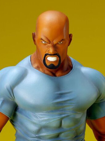 Marvel The Defenders ArtFX+ Luke Cage Statue Gallery Image 2