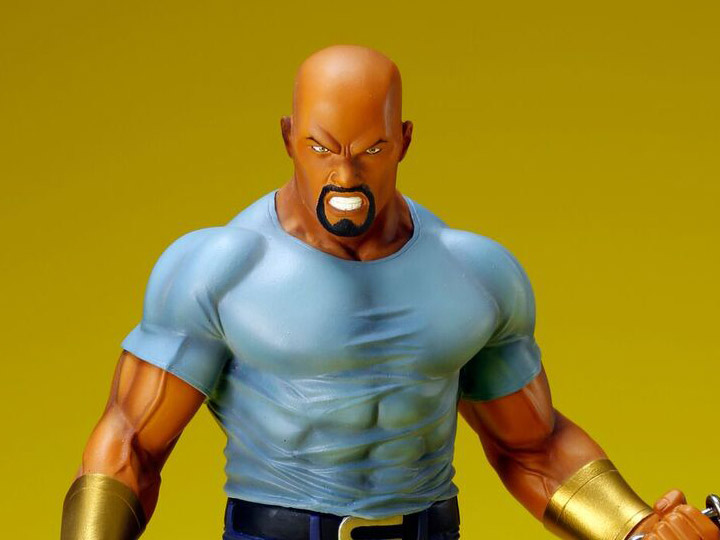 Marvel The Defenders ArtFX+ Luke Cage Statue Gallery Image 1