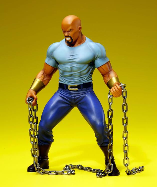 Marvel The Defenders ArtFX+ Luke Cage Statue Gallery Image 5