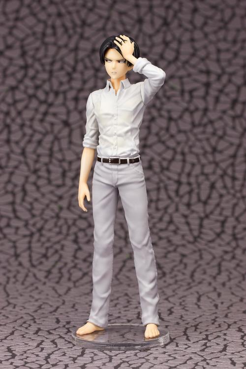 Attack on Titan Levi 1/8 Scale Figure Gallery Image 4