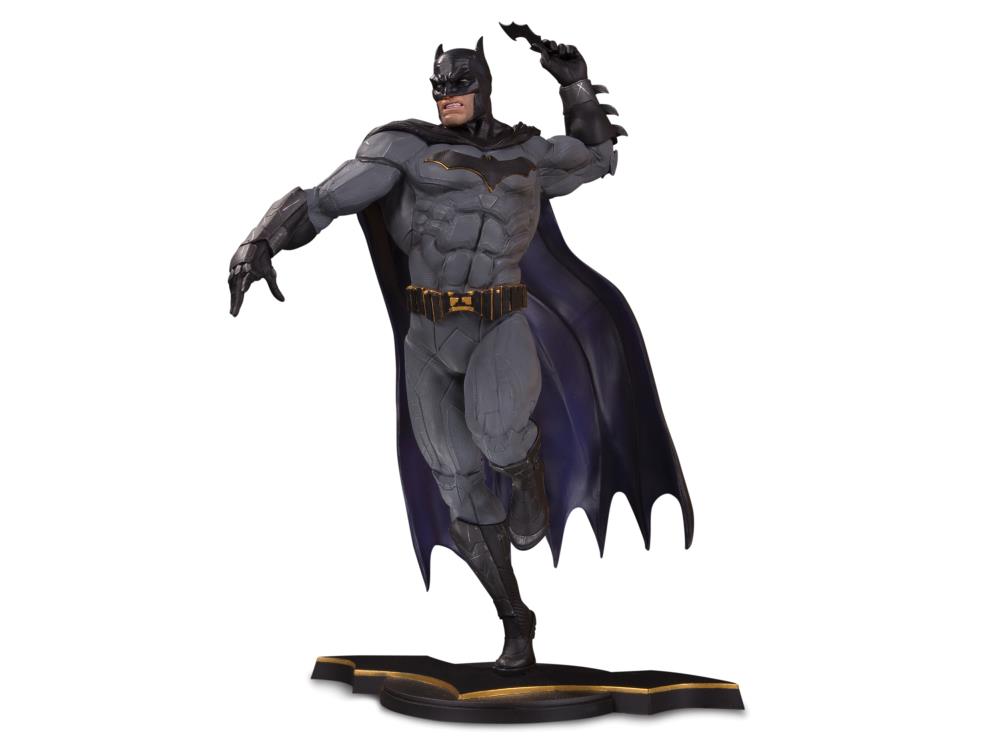 DC Core Batman Statue Gallery Image 3
