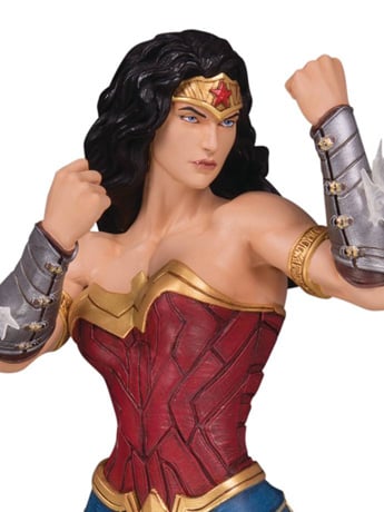 DC Core Wonder Woman Statue Gallery Image 2