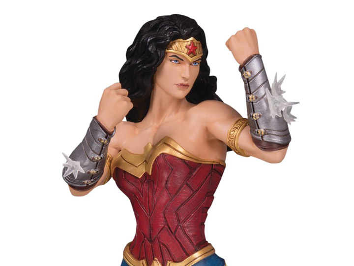 DC Core Wonder Woman Statue Gallery Image 1