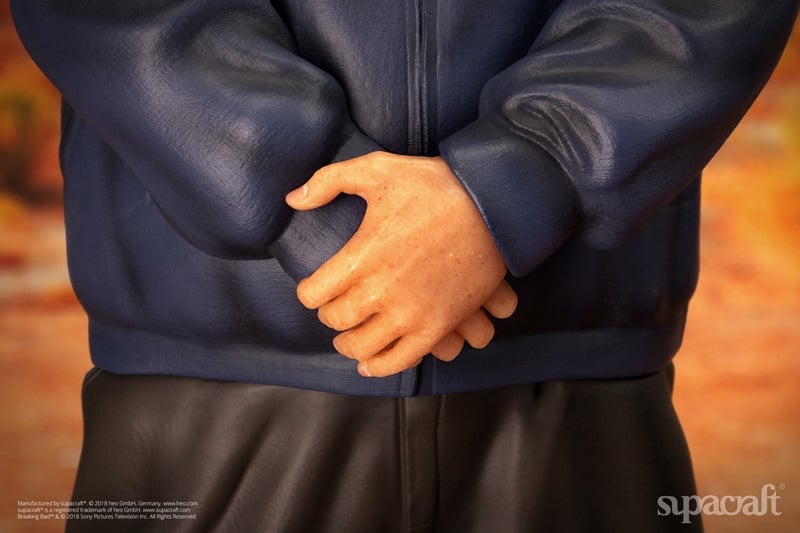 Breaking Bad Mike Ehrmantraut 1/4 Scale Statue Gallery Image 12