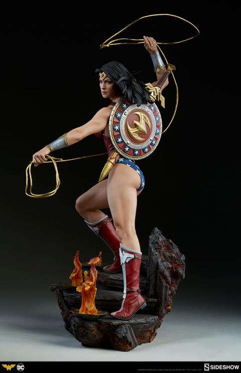 DC Comics Premium Format Wonder Woman Gallery Image 4