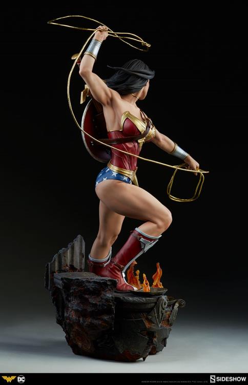DC Comics Premium Format Wonder Woman Gallery Image 5