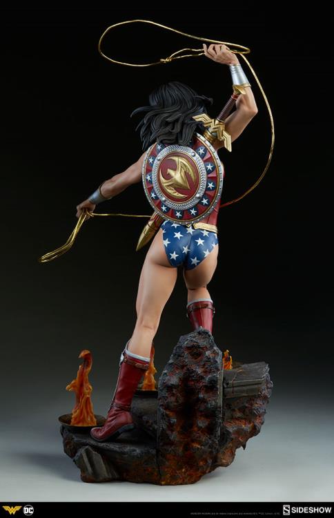 DC Comics Premium Format Wonder Woman Gallery Image 7