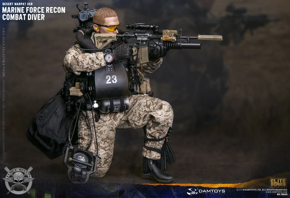 Marine Force Recon Combat Diver (Desert MARPAT Ver.) 1/6 Scale Figure
