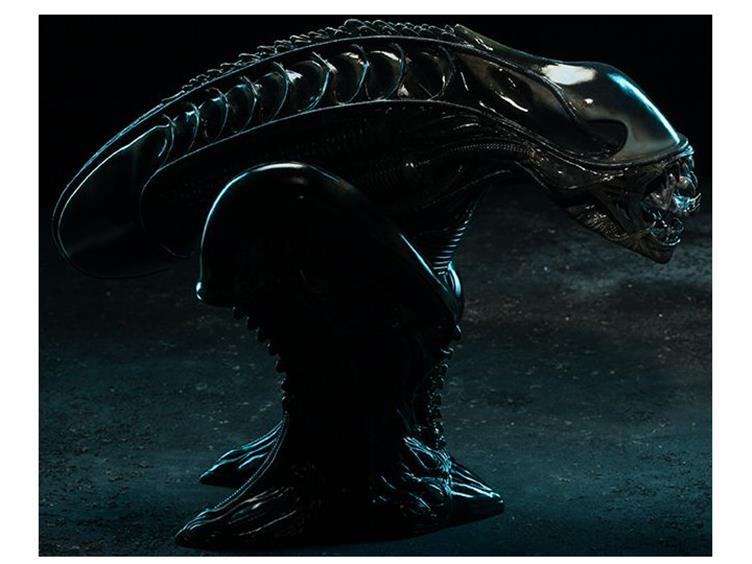 Alien Legendary Scale Alien Warrior Gallery Image 2