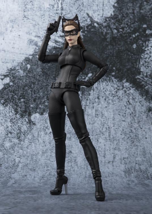 The Dark Knight Rises S.H.Figuarts Catwoman Action Figure Gallery Image 5